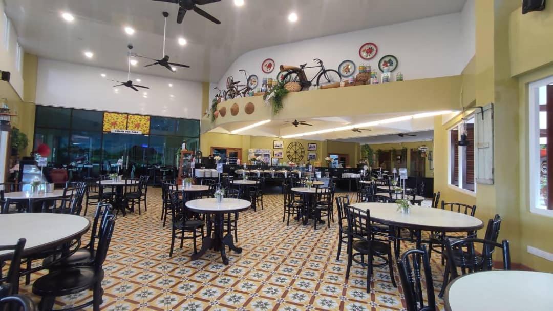 טאיפינג Bukit Merah Laketown Resort מראה חיצוני תמונה